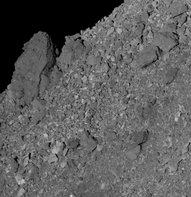 Roca de 23 metros de altura en el hemisferio norte del asteroide Bennu