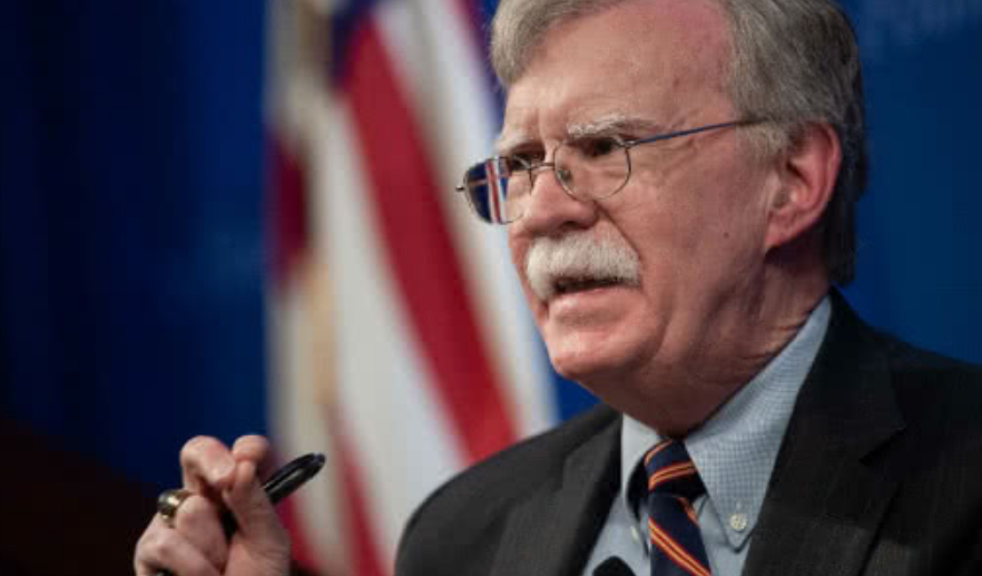 John Bolton expresó que con este despliegue, Estados Unidos envía un mensaje claro e inequívoco al régimen iraní.