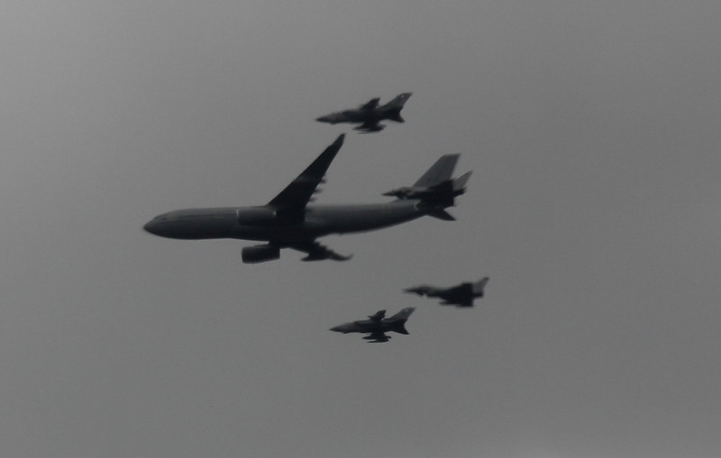 El vuelo de Air India llegó a Londres escoltado por cazas de la RAF. Foto: Fuentes/referencial.