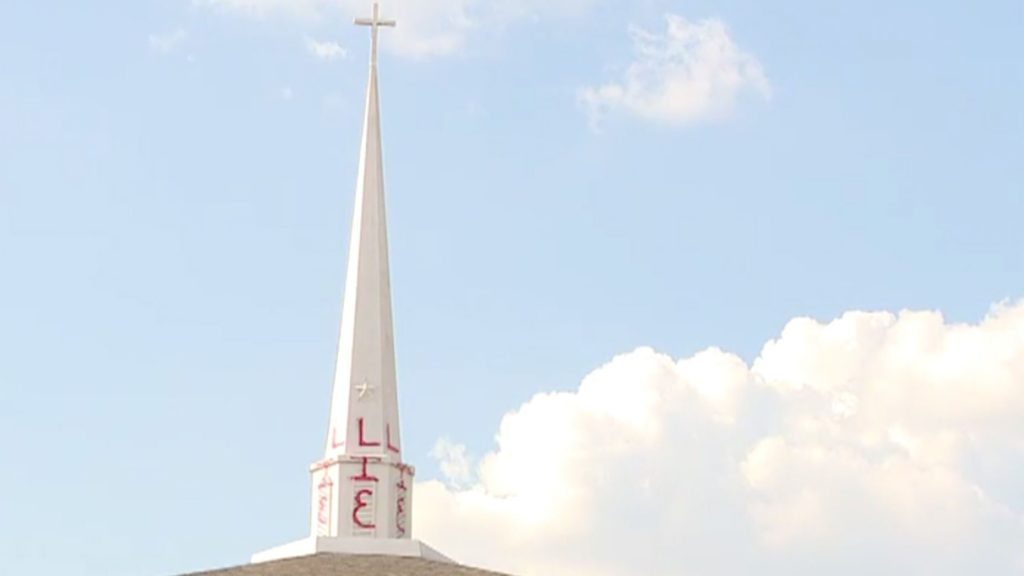 Inquietantes mensajes "anticristianos" aparecen en iglesias de Dallas (Texas,EE.UU.). Foto: fuentes.
