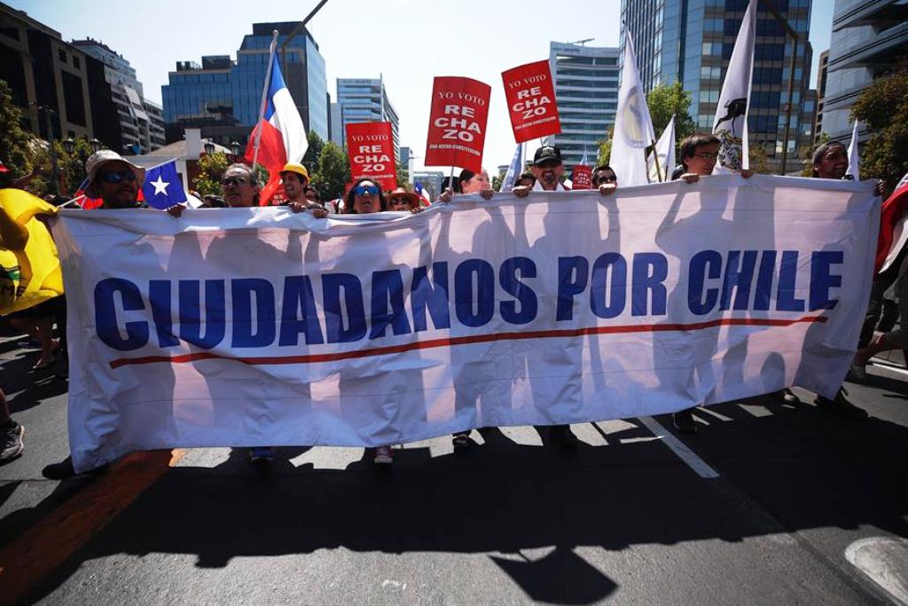 Miles de chilenos marcharon - noticiasACN