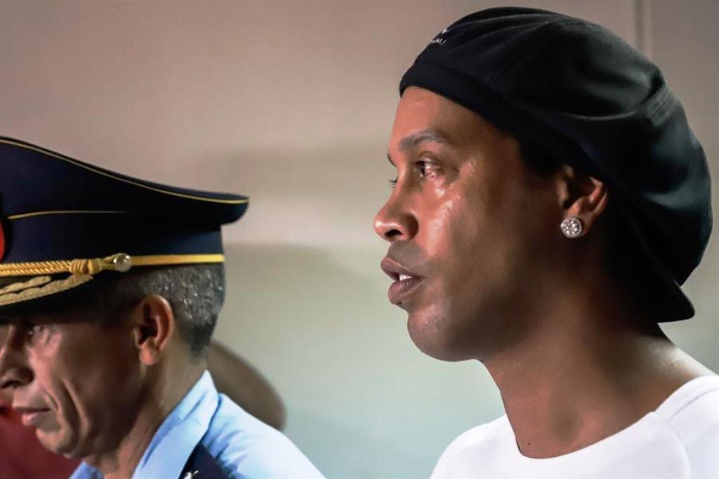 Ronaldinho la pasó en prisión - noticiasACN