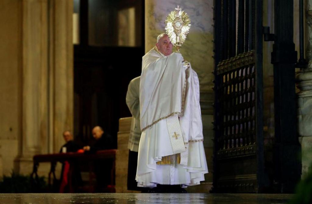 Papa Francisco bendijo al mundo - noticiasACN
