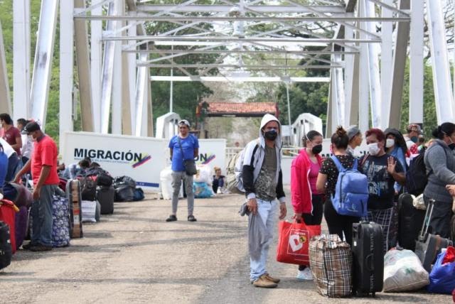 venezolanos regresar tres días a la semana - acn