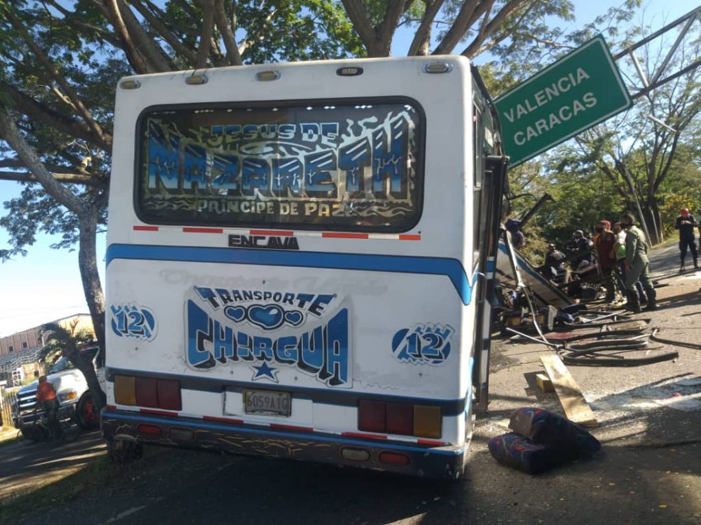 Trágico accidente de un autobús en Tinaquillo
