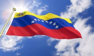 saúl-julio castillo-bandera-venezuela-acn