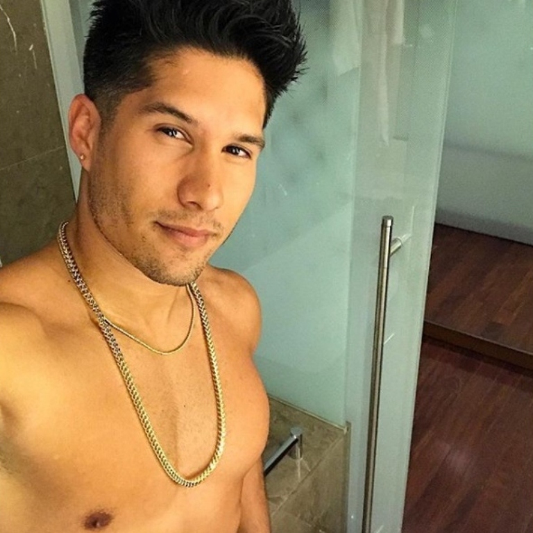 chyno miranda cumpli a os y as lo sorprendi su esposa acn chyno miranda cumpli a os y as lo sorprendi su esposa acn