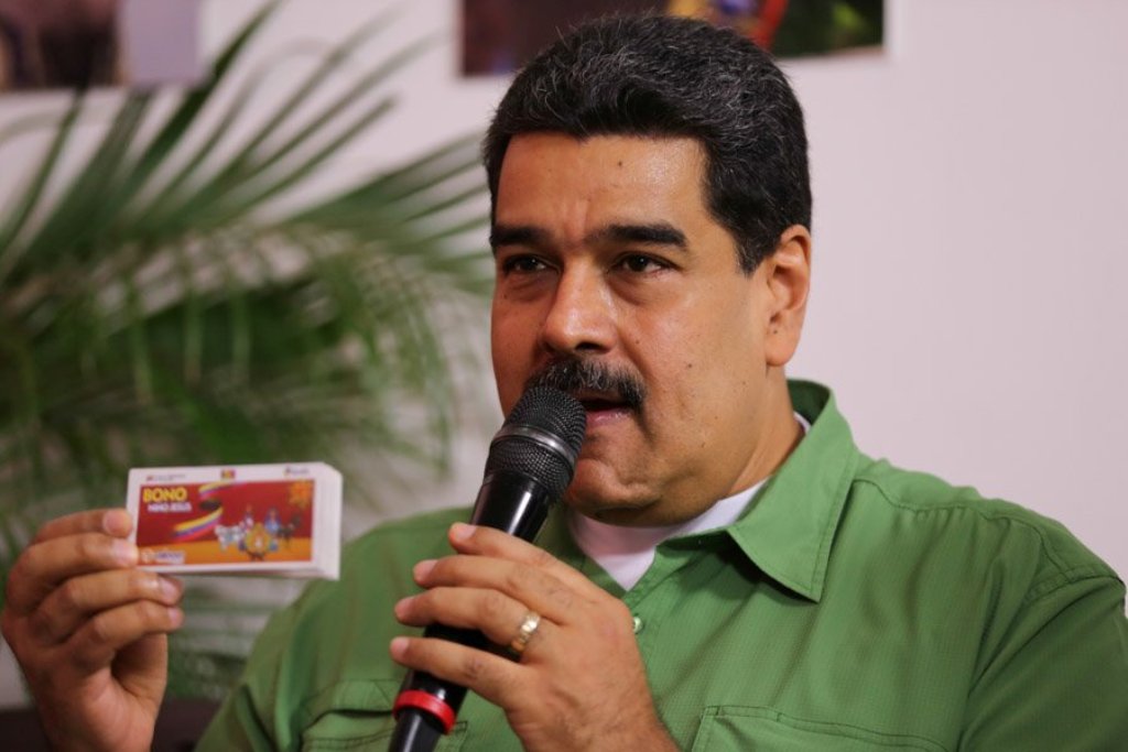 venezolano-maduro-acn