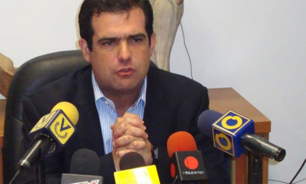 Foro penal-efecto-Alfredo Romero, director del Foro Penal-acn