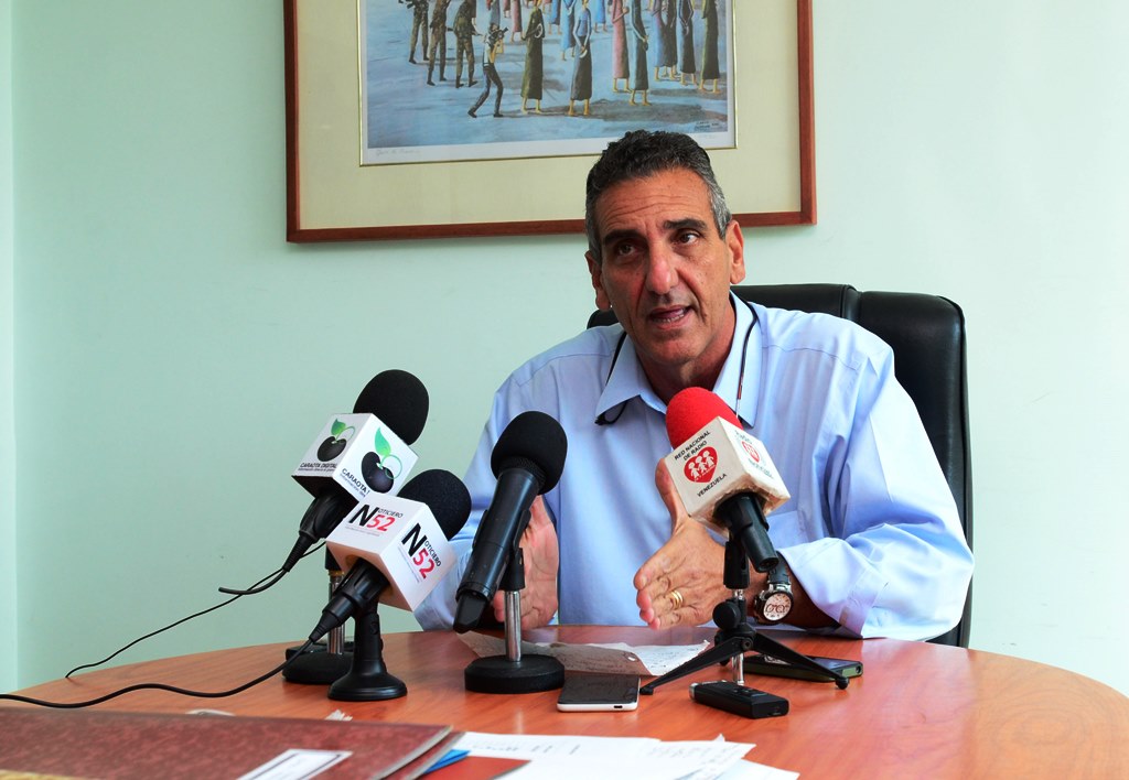 Enzo Scarano llama a votar masivamente Foto Cortesía
