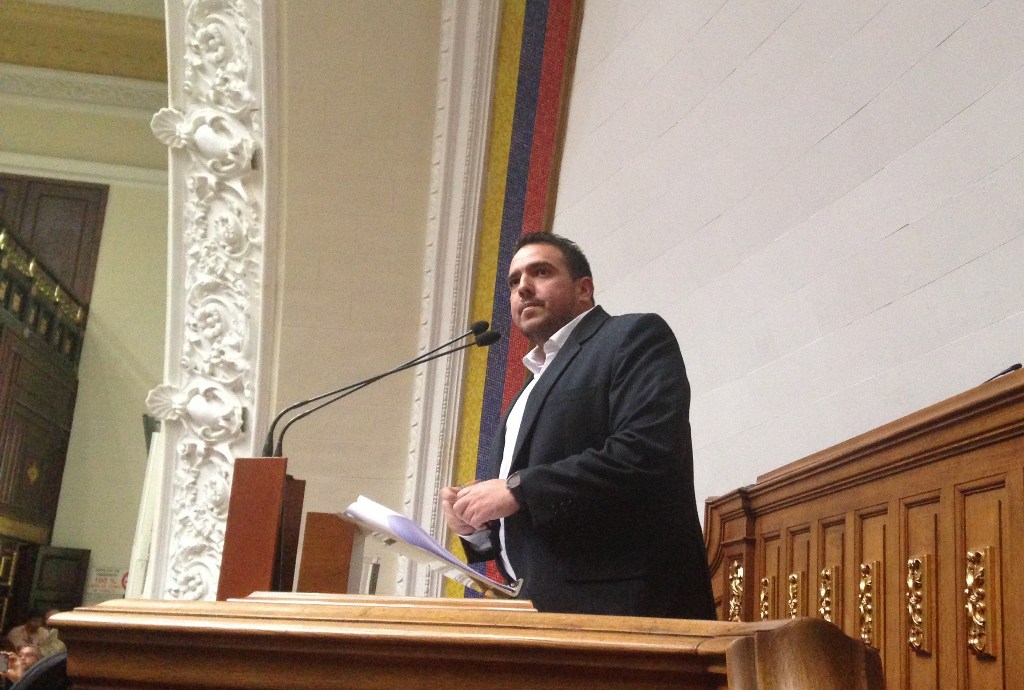 Diputado-Stalin-Gonzalez-decisiones-acn