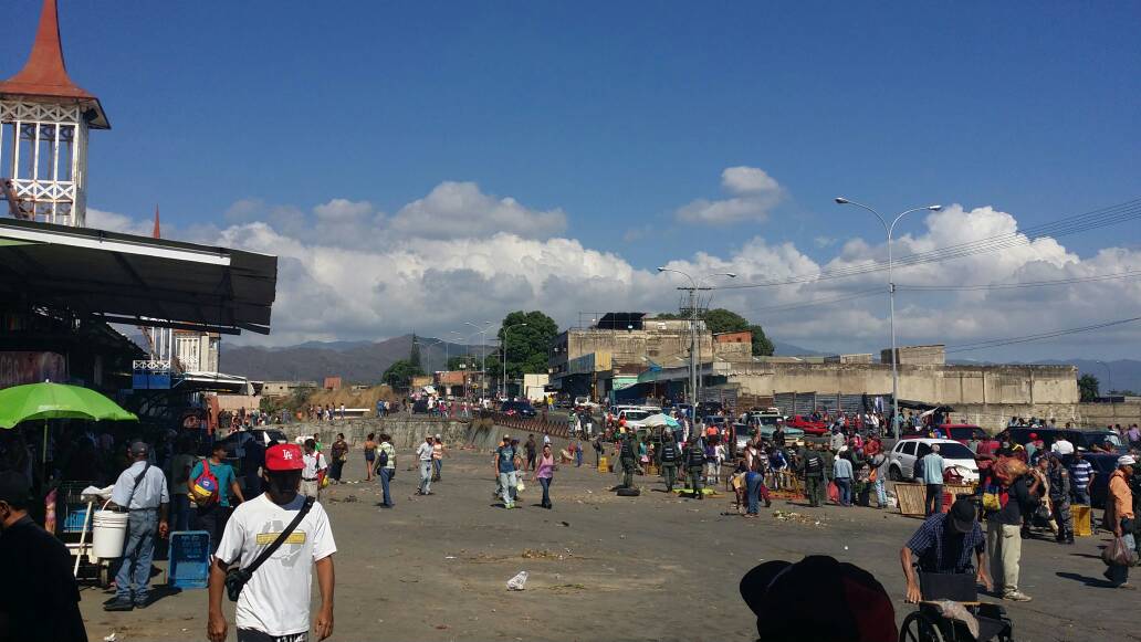 mayoristas-mercado-carabobo-acn