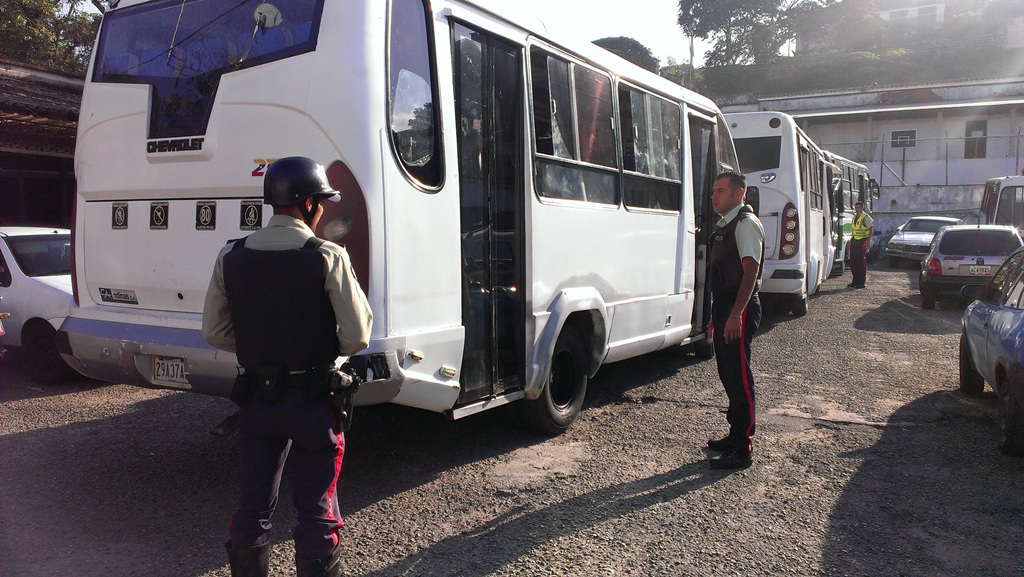 táchira-buses-ilegal-acn