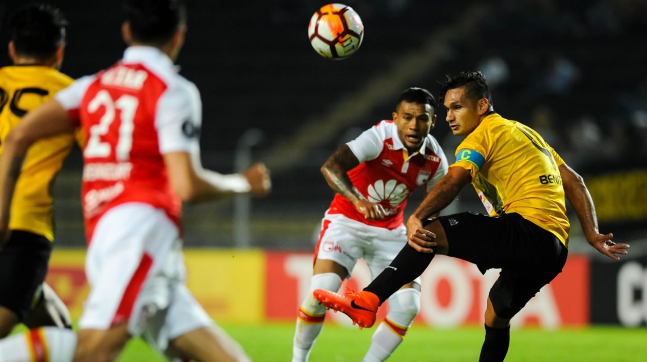 Táchira buscará darle vuelta al marcador ante Santa Fe - ACN