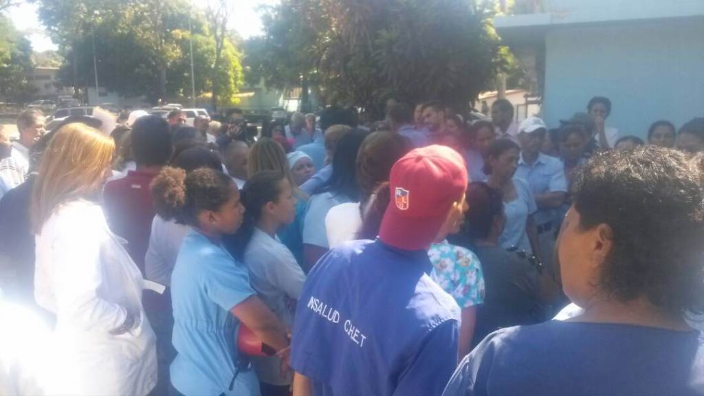 chet-trabajadores-salud-acn