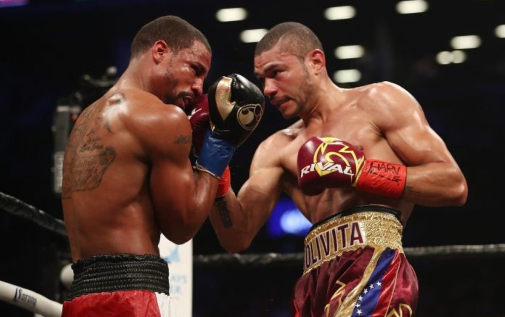 Venezolano Bolivita Uzcátegui se proclamó campeón sobre Andre Dirrell - ACN