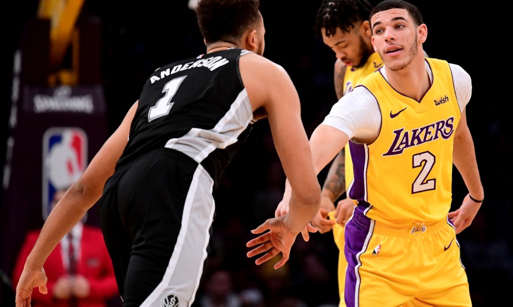 Lakers consiguió triunfo ante San Antonio - ACN
