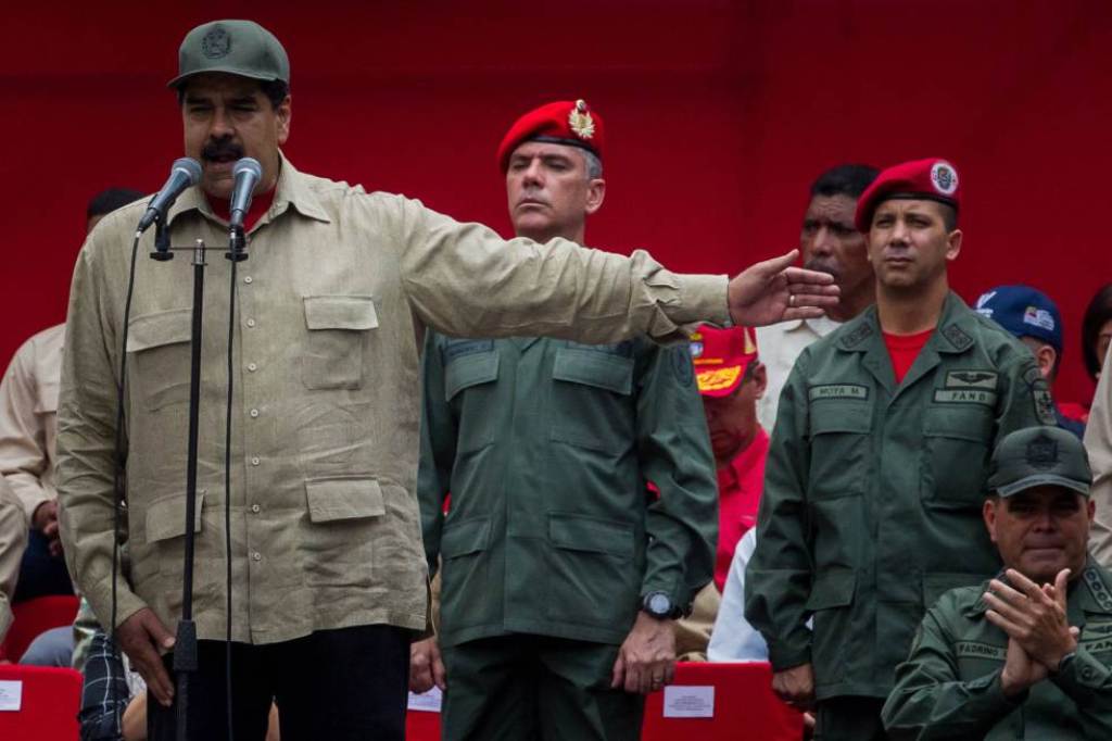 Militares