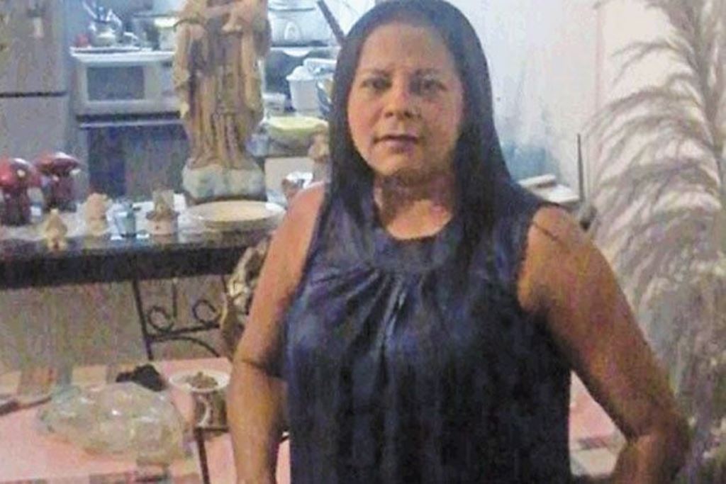Sobrino, acuchilló a la mujer, hallaron muerta, sobre la cama - acn
