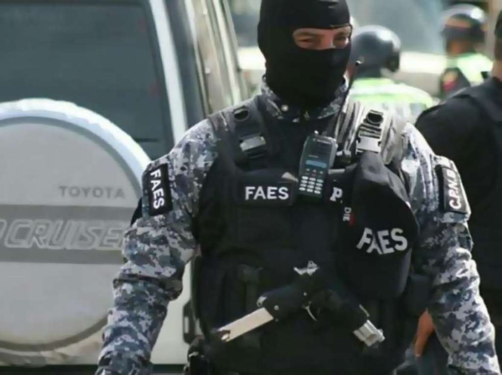 Detienen seis funcionarios, PNB, secuestrar asiático - acn