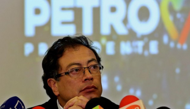 Petro reconoce derrota - acn