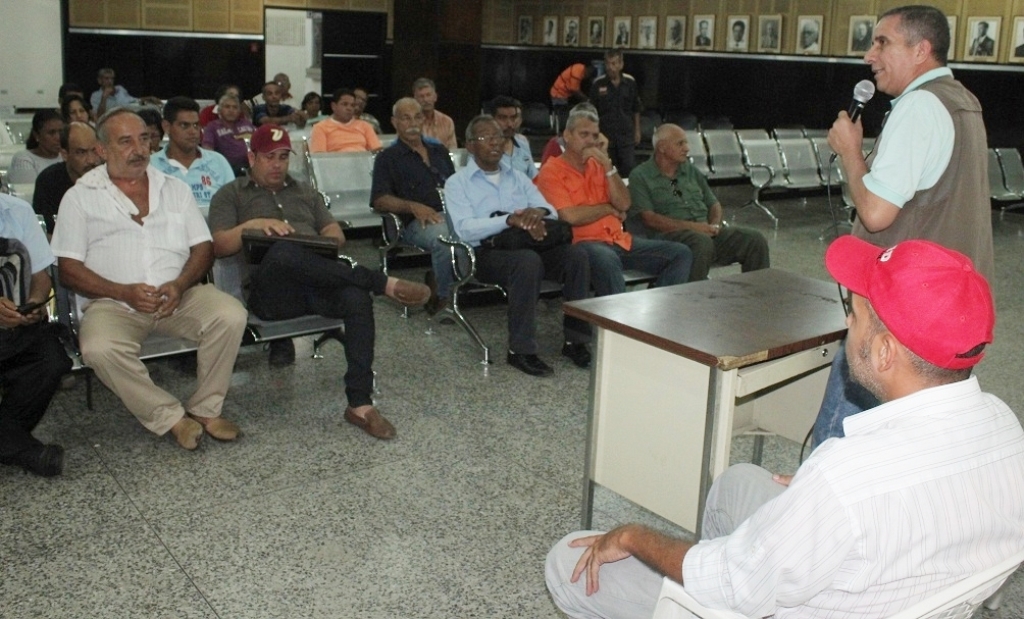 Inician mesas de trabajo para determinar tarifas de pasaje urbano