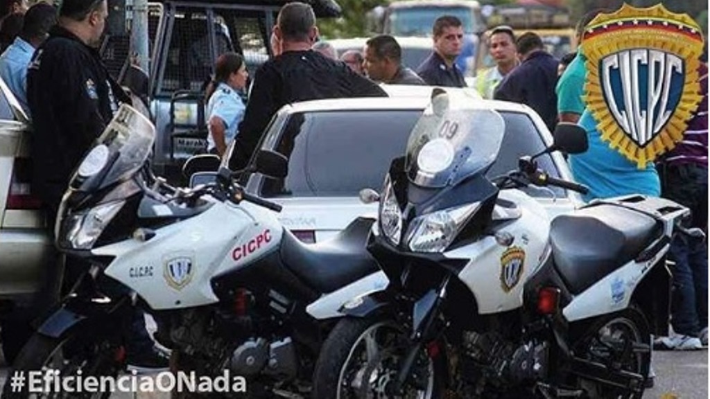 Los Cotorros, adolescente - acn