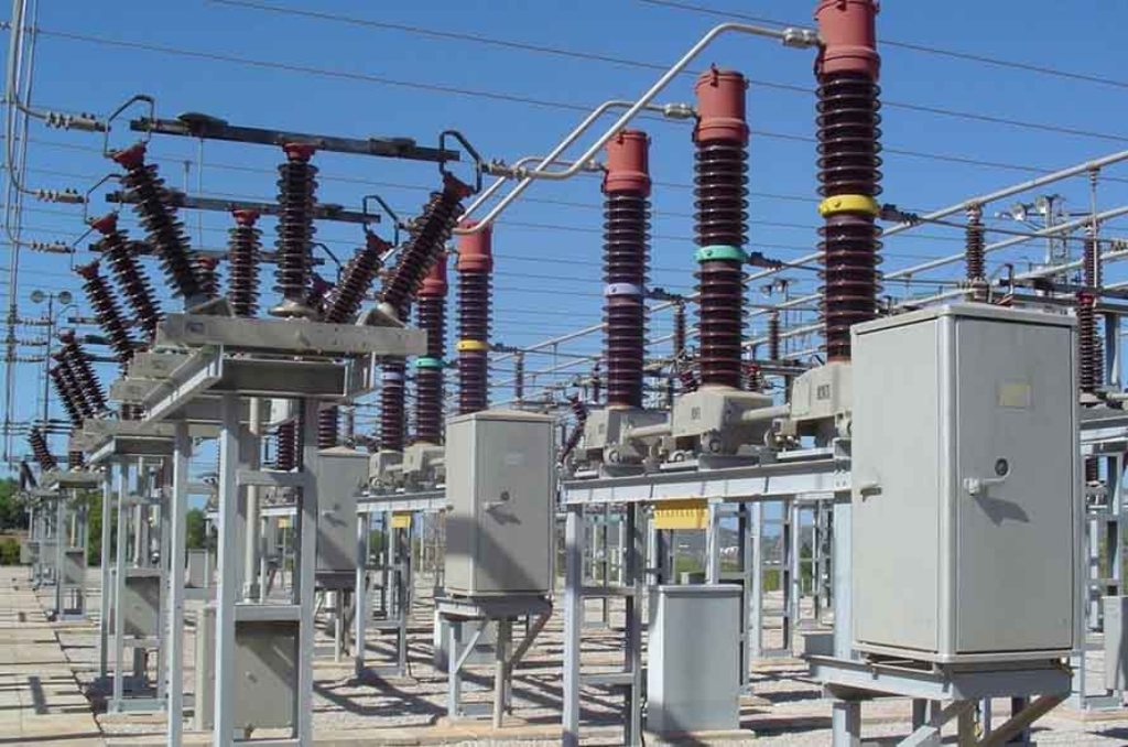 Servicio eléctrico-acn