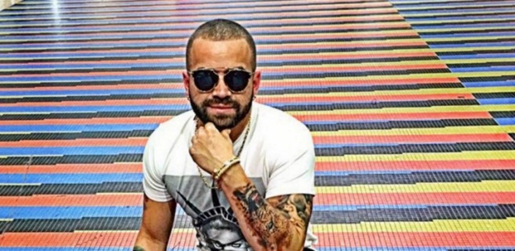 Nacho prepara concierto en Venezuela