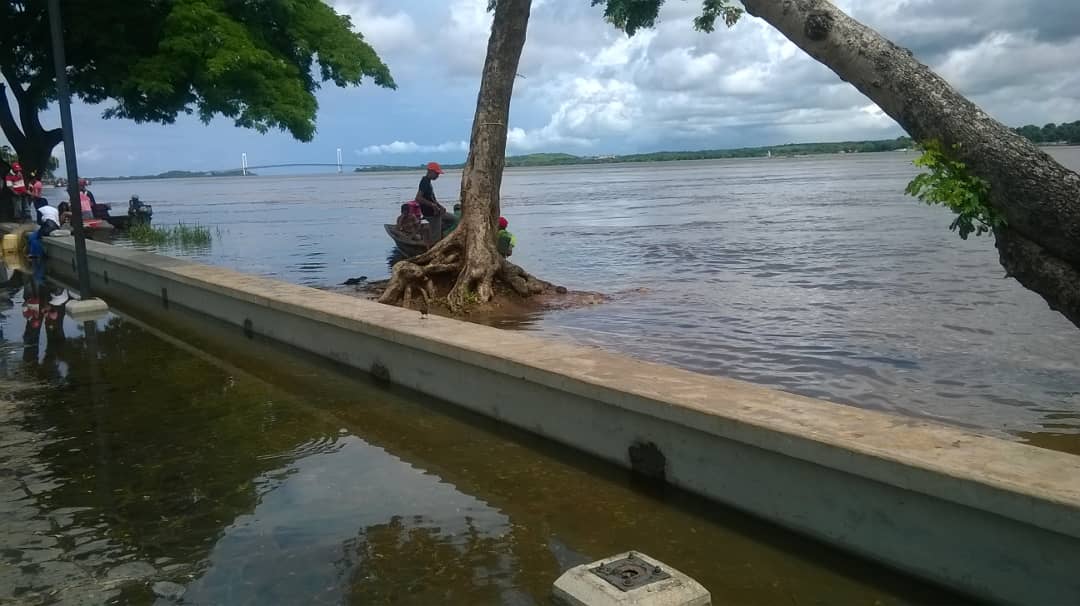 Río Orinoco, Ciudad Bolívar, desbordar - acn