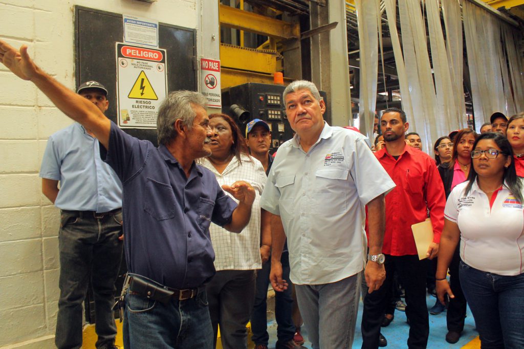 ACN- Trabajadores toman planta Planta Smurfit Kappa Cartones de Venezuela