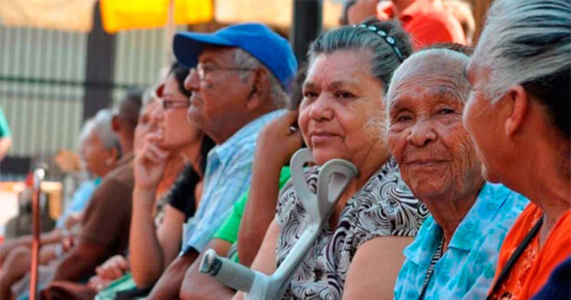 Abuelitos cobrarán el 26 - acn