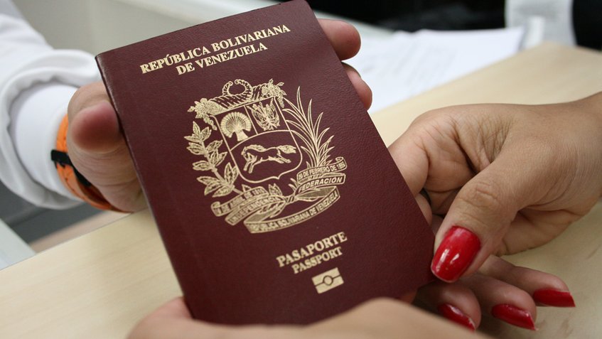 Pasaportes costarán - acn
