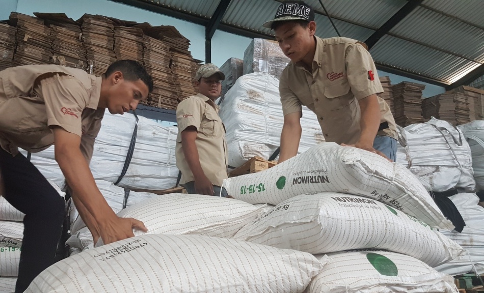 ACN- Productores de Carabobo recibieron 18,5 toneladas de fertilizantes