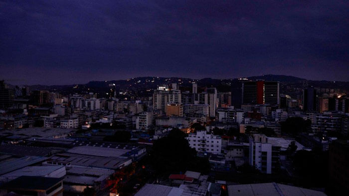 Un nuevo apagón se registró hoy en cuatro estados de Caracas. Foto: agencias