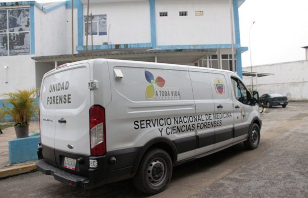 ACN conas tres jóvenes