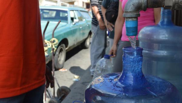 En San Diego denunciaron fallas en el servicio del agua. Foto: Referencial