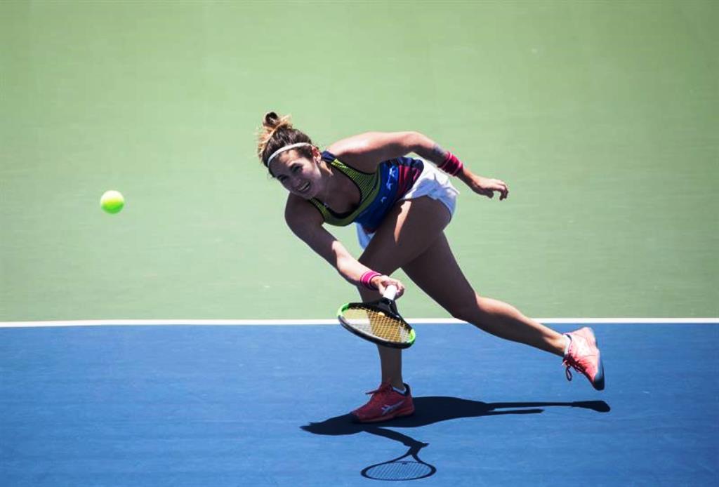 Tenis vinotinto sigue . noticiasACN