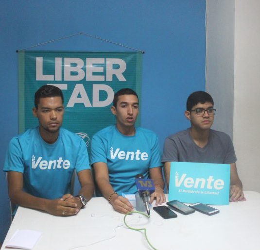 ACN estudiantes UC