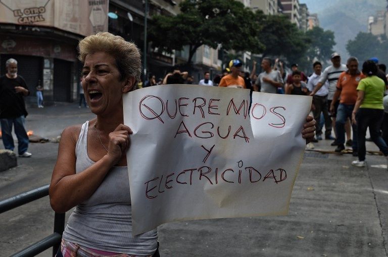 Venezuela Paralizada: Sin luz ni agua