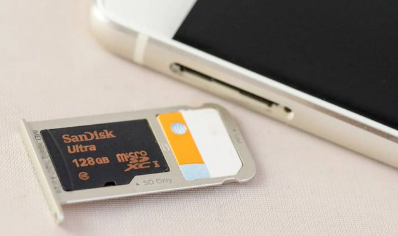 Huawei no podrá usar tarjetas microSD en sus móviles.