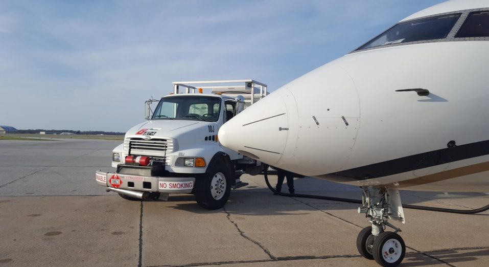 EE.UU. restringe venta de combustible de aviones a Venezuela.