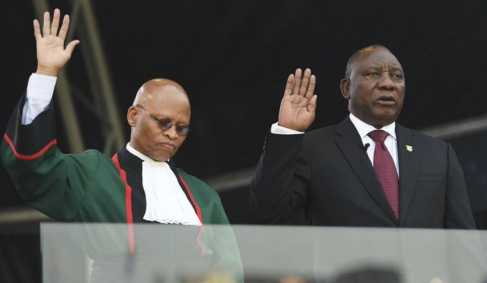 Congreso de Sudáfrica juramento al nuevo Presidente.
