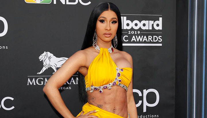 Cardi B se desnuda - acn