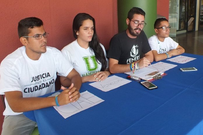 universitarios- acn
