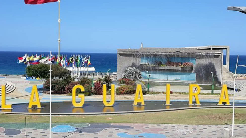 La nueva idea chavista: Vargas ahora se llama “estado La Guaira”