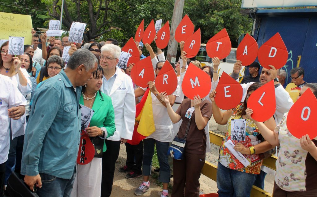 exigen libertad del hematólogo- acn gallardo