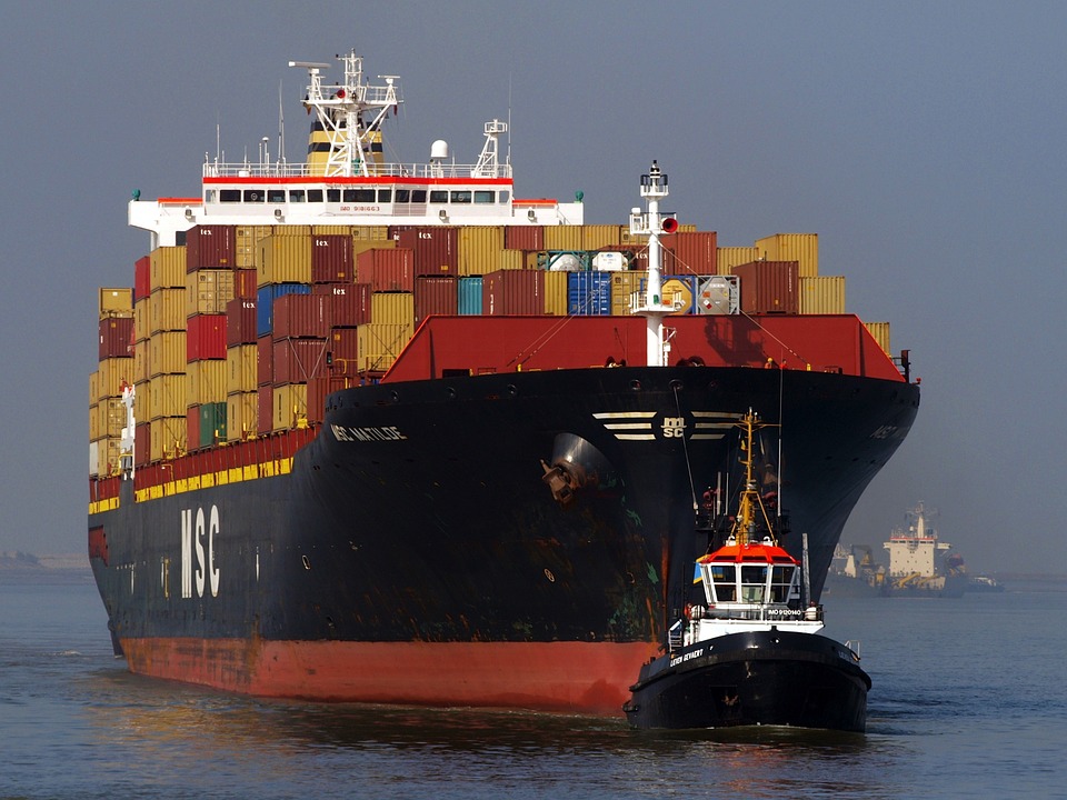 Naviera MSC aplica recargos por riesgo de guerra en Venezuela.
