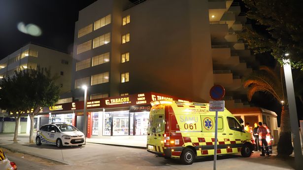 Turista muere al intentar realizar “Balconing Challenge”