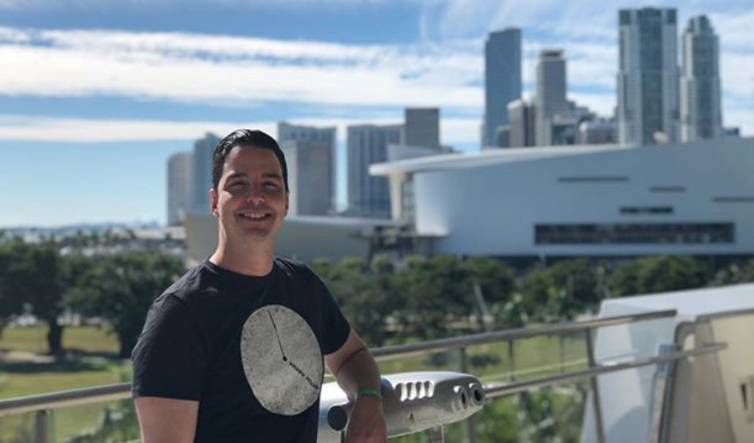 Actor venezolano confiesa su experiencia de trabajar como mesonero